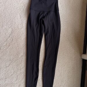 Lulu lemon high rise under under train tights